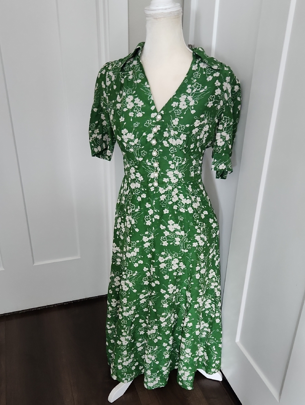L.K. Bennett Sophie Wildflower midi Dress green floral Size 6